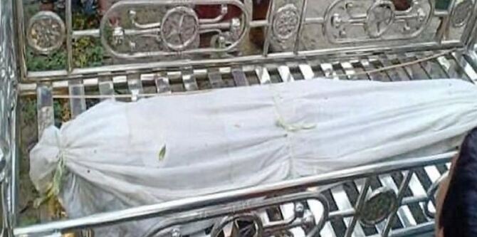 রাজধানীতে নারীর কাঁথা মোড়ানো মরদেহ উদ্ধার