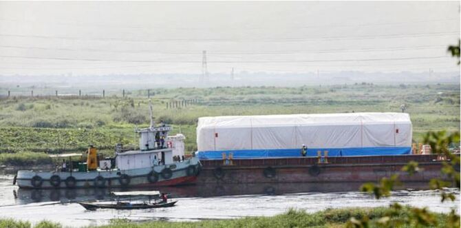মেট্রোরেলের ২ বগি তুরাগ থেকে উত্তরায়, আজই আসছে আরও দুটি