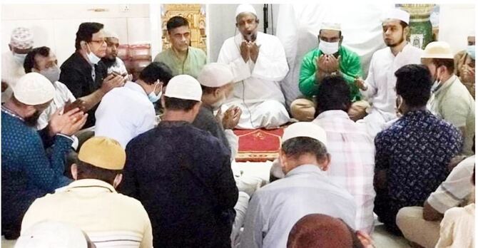 খালেদাসহ বিএনপি নেতাকর্মীদের সুস্থতা কামনায় জাসাসের দোয়া