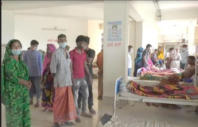 সাতক্ষীরায় ট্রাক ও পিকআপ ভ্যানের মুখোমুখি সংঘর্ষে নিহত ২