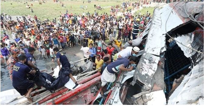 দশ মাসে নৌ-দুর্ঘটনায় মুন্সিগঞ্জের ৫২ জনের মৃত্যু