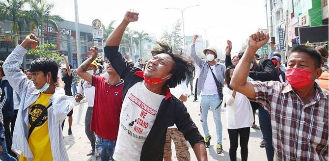 মিয়ানমারে নিরাপত্তা বাহিনীর অভিযানে ১১ বিক্ষোভকারী নিহত