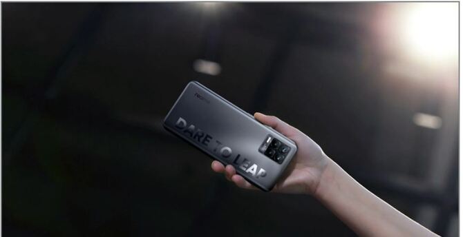 বাজার মাতাচ্ছে রিয়েলমি ৮ প্রো’র ১০৮ মেগাপিক্সেল ক্যামেরা ও ডিজাইন