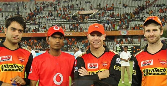 রশিদ-নাবিদের সঙ্গে রোজা রাখলেন ওয়ার্নার-উইলিয়ামসনও