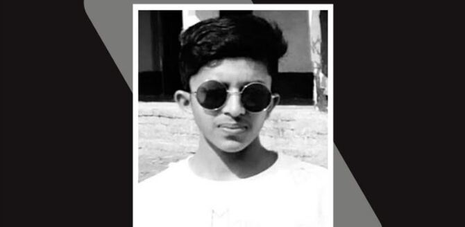 ছোট ভাইয়ের রক্ত দেখে বড় ভাইয়ের মৃত্যু