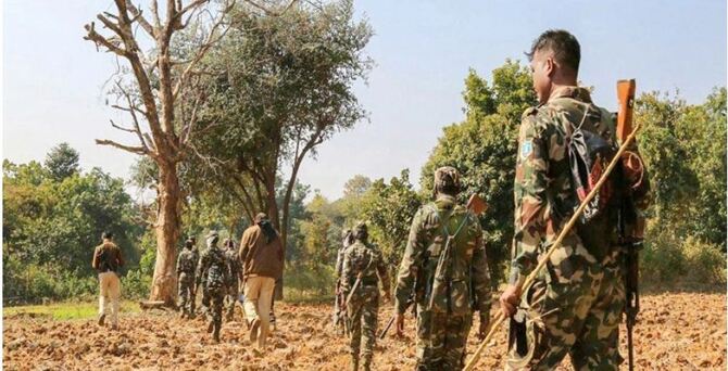 ছত্তিশগড়ে মাওবাদী-বিরোধী অভিযানে ২২ নিরাপত্তা সদস্য নিহত