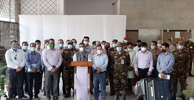 ‘পুরো ঢাকা শহরকে হাসপাতাল বানালেও চিকিৎসার জায়গা হবে না’