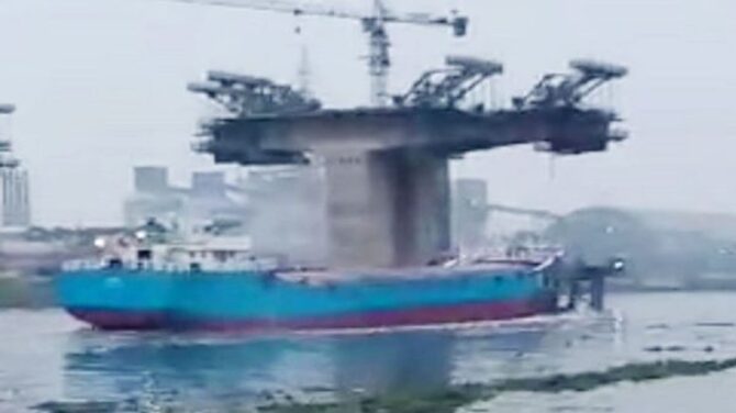 শীতলক্ষ্যায় লঞ্চডুবি, এখনো নিখোঁজ ২৯ জন