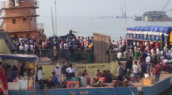 শিমুলিয়া-কাঁঠালবাড়ি রুটে ঘরমুখো মানুষের চাপ