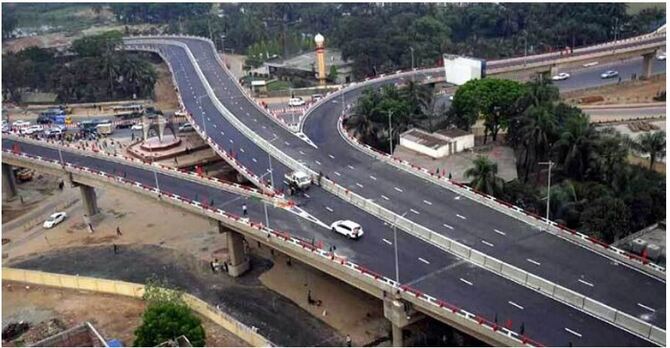 হানিফ ফ্লাইওভারে পাজেরো জিপের ধাক্কায় বৃদ্ধ নিহত