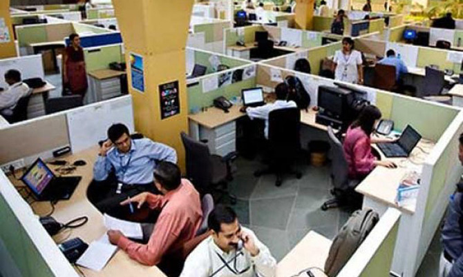 ঈদের ছুটি শেষে খুলেছে অফিস