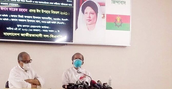 খালেদাকে বিদেশ যেতে অনুমতি দেবে সরকার, আশা ফখরুলের