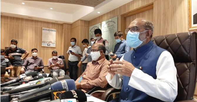 ২৯২ কোটি টাকা প্রণোদনা পাচ্ছে ২ লাখ খামারি