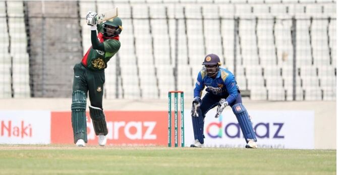 শুরুতেই তামিম-সাকিবকে হারিয়ে বিপদে বাংলাদেশ