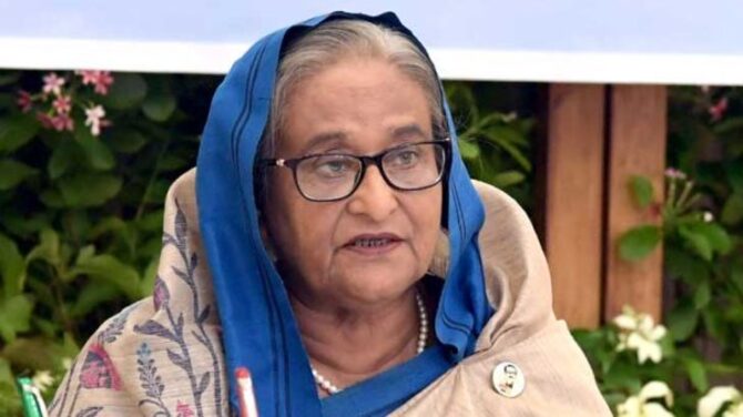 অনেক ঝড় মাথায় নিয়ে দেশে আসতে হয়েছিল