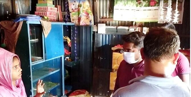 মেসেঞ্জারে কথা কাটাকাটির জেরে বাড়িঘরে প্রতিপক্ষের হামলা