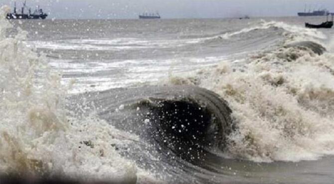 সমুদ্রবন্দরে ৩ নম্বর সতর্কসংকেত