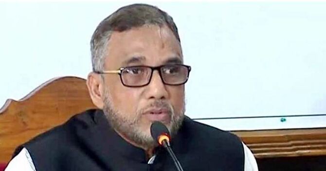 জনগণকে সব ধরনের সাহায্য করছে সরকার : পরিবেশমন্ত্রী