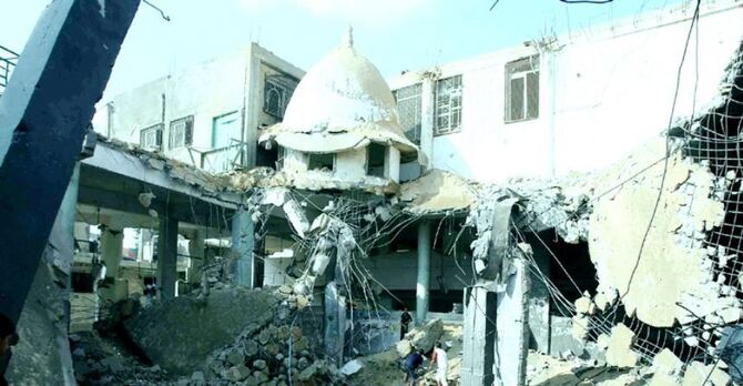 গাজার তিন মসজিদ ধ্বংস করল ইসরায়েল, ক্ষতিগ্রস্ত ৪০টি