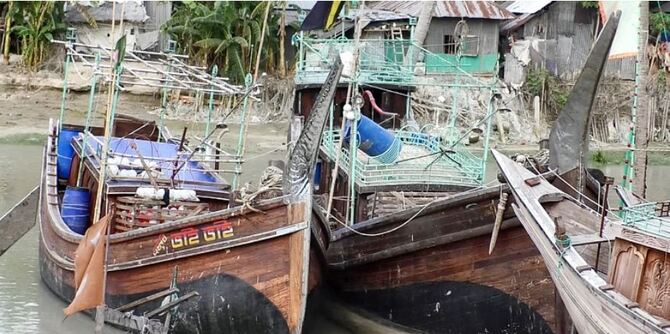 সাগরে মাছ ধরা বন্ধ, দুশ্চিন্তায় ভোলার জেলেরা