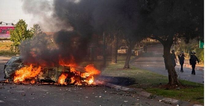 হামাসের রকেট হামলায় ভারতীয় নারীসহ ৬ ইসরায়েলি নিহত