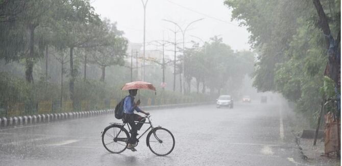আজও সব বিভাগে বৃষ্টি হতে পারে