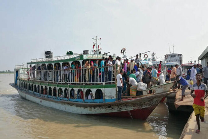 বাংলাবাজার-শিমুলিয়া রুটে লঞ্চ চলাচল বন্ধ
