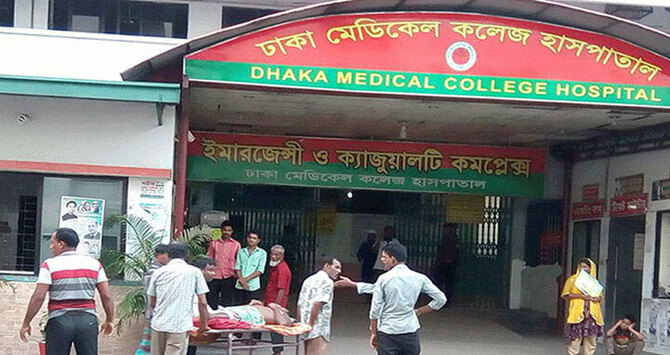 কমলাপুরে মেট্রো রেলের নিরাপত্তাকর্মীর ঝুলন্ত মরদেহ উদ্ধার