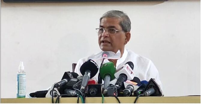 খালেদার বিদেশ চিকিৎসার ব্যাপারে বিএনপি সক্রিয় : ফখরুল