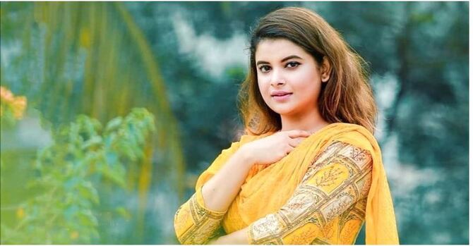 প্রধান জনসংযোগ কর্মকর্তা পদে চাকরি নিলেন শবনম ফারিয়া