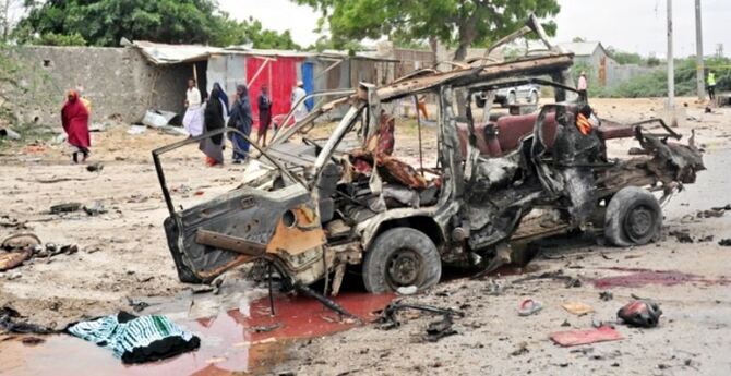 সোমালিয়ায় সেনা ক্যাম্পে আত্মঘাতী হামলায় নিহত ১৫