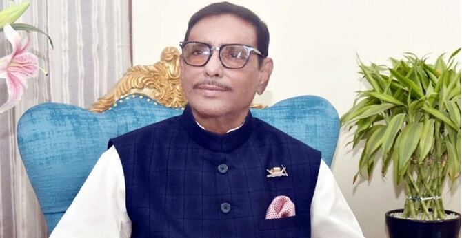 জীবিকার চাকা সচল রাখতে দক্ষতার পরিচয় দিচ্ছে সরকার