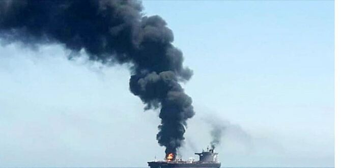 অগ্নিকাণ্ডের পর সাগরে ডুবে গেল ইরানি জাহাজ