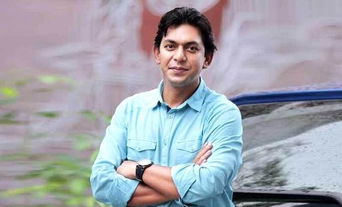 ভালোবাসায় ভাসছেন অভিনয়ের জাদুকর চঞ্চল চৌধুরী