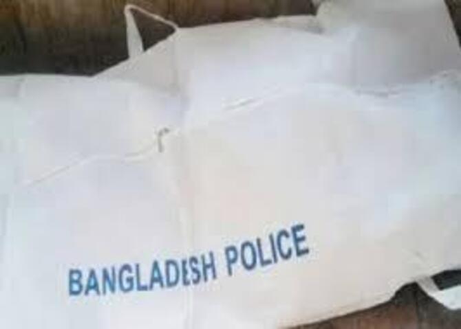 মগবাজারে চিকিৎসকের মরদেহ উদ্ধার, গলায় দাগ