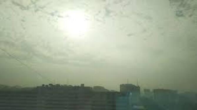 টানা বৃষ্টির পর দেখা মিলল সূর্যের