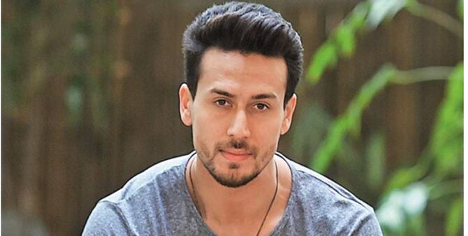 করোনাবিধি ভঙ্গ করায় টাইগার শ্রফের বিরুদ্ধে মামলা