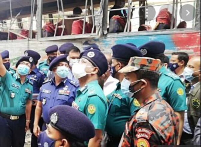 মগবাজার বিস্ফোরণের ঘটনাস্থলে আইজিপি