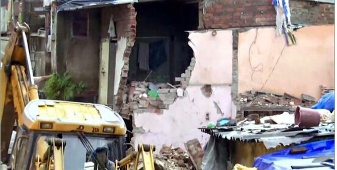 মুম্বাইয়ে ভবন ধসে ১১ জনের মৃত্যু