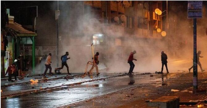 দক্ষিণ আফ্রিকায় লুটপাট-সহিংসতায় নিহত বেড়ে ৭২