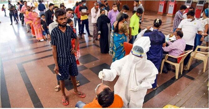 একদিনের ব্যবধানে সংক্রমণ লাফিয়ে বাড়ল ভারতে