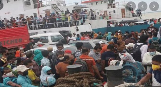 কঠোর বিধিনিষেধেও শিমুলিয়া ঘাটে যাত্রীদের ঢল