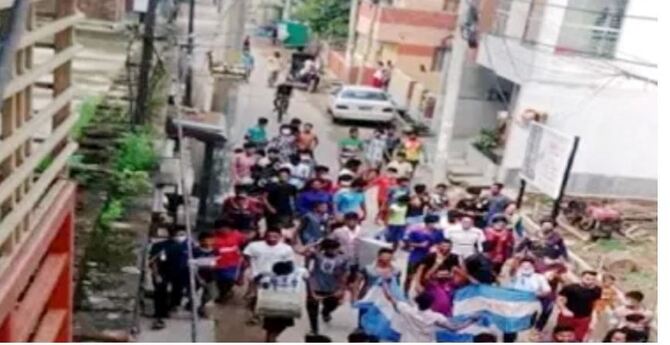 পুলিশের ধাওয়ায় ছত্রভঙ্গ আর্জেন্টিনা সমর্থকদের বিজয় মিছিল