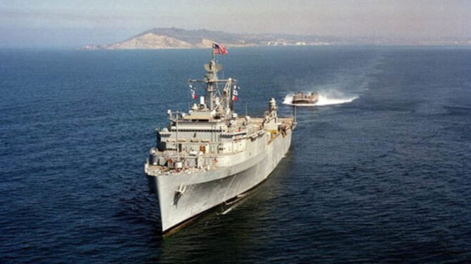 মার্কিন ‘যুদ্ধজাহাজ’ তাড়িয়ে দিয়েছে চীন