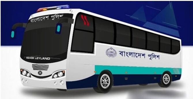 ঈদে বাড়ি ফিরতে কাল থেকে পুলিশের ‘বিশেষ বাস সার্ভিস’