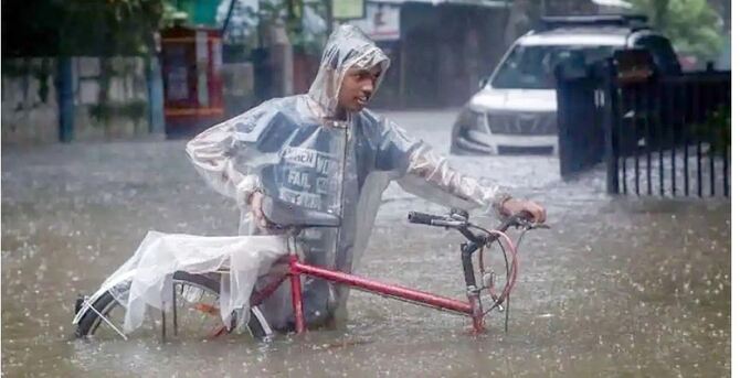 মুম্বাইয়ে ভারি বর্ষণ অব্যাহত, প্রাণহানি বেড়ে ৩১