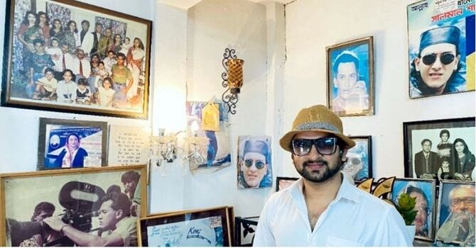 সালমান শাহের স্পর্শ পেয়ে আবেগী সাইমন, দেখলেন রুম পরলেন ক্যাপ