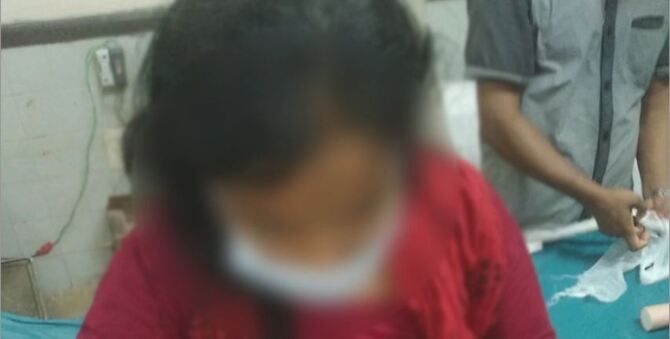 বাঁশখালীতে নারীকে কুপিয়ে হত্যা, যুবক আটক