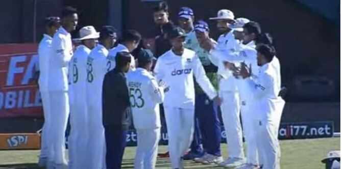 রিয়াদকে সতীর্থদের গার্ড অব অনার, তবে কি…!