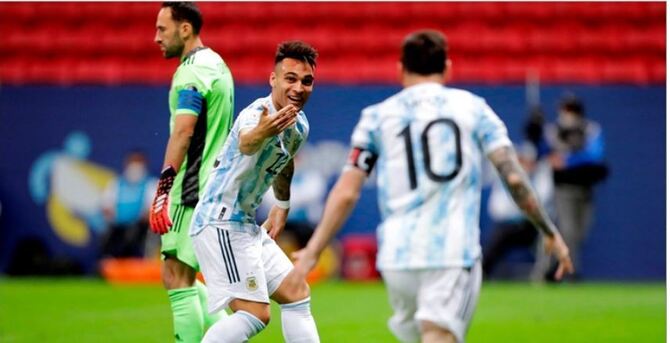 মেসির সঙ্গে সতীর্থ মার্টিনেজের গোল্ডেন বুটের লড়াই